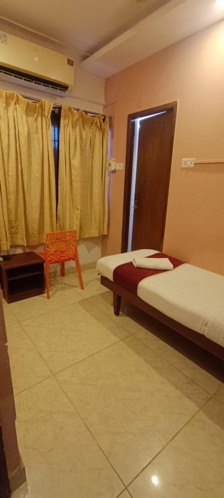 Naksha Tree Hotels Kishore Inn - Koyambedu Chennai Luaran gambar